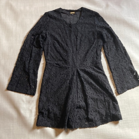 Alexia Admor Long sleeve lace romper size medium with pockets boutique designer - Picture 6 of 15